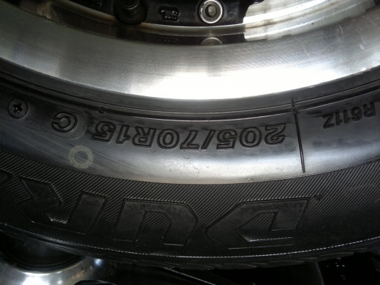 ขายล้อแม็กขอบ15พร้อมยาง 1 ชุด