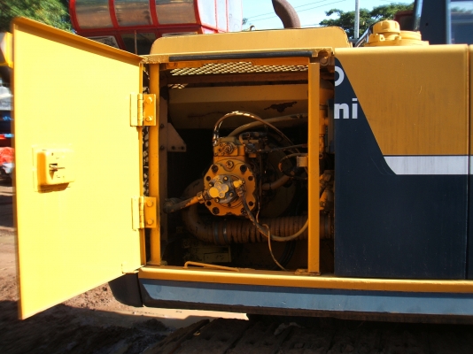 ขายรถแบคโฮ ยี่ห้อโกเบโก้ 120-2 ขายรถแบคโฮ ยี่ห้อโกเบโก้ 120-2