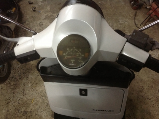 ขาย เวสป้าPX150 ประกอบใหม่ อินวอย รถปี2004  เครื่องดี ไม่ดัง ไม่เยื้ม ระบบไฟออกทุกจุด สตาร์ทสองระบบ มือ เท้าใช้ใด้ปกติ