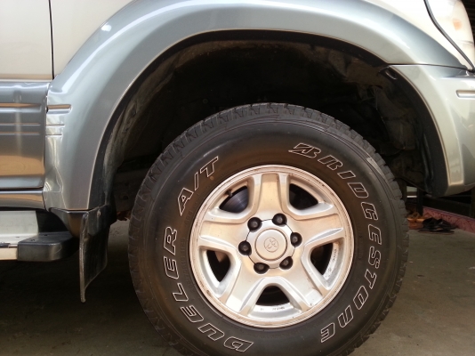 prado สวย มือเดียว ปี1997 auto เบาะหนังvip แก็สlpg หัวฉีด