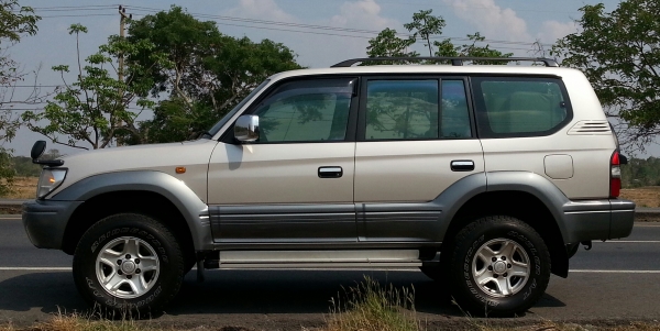 prado สวย มือเดียว ปี1997 auto เบาะหนังvip แก็สlpg หัวฉีด