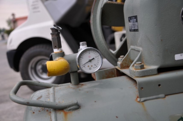 ขายปั้มลม HITASHI นำเข้าจากญี่ปุ่น สภาพเดิมๆยังไม่เคยใช้งานในไทย ขาย13,500เท่านั้น