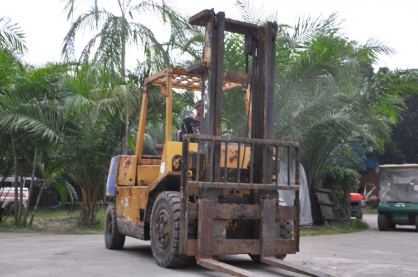 ขาย FORKLIFT TCM 4ตัน เสาสูง4เมตร  สภาพเดิมๆจากญี่ปุ่น 185,000เท่านั้น!!