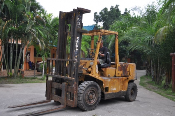 ขาย FORKLIFT TCM 4ตัน เสาสูง4เมตร  สภาพเดิมๆจากญี่ปุ่น 185,000เท่านั้น!!