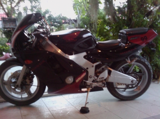 ขาย CBR 250 ปี 92 8,500 บาท เอกสารครบ อ่านก่อนนะ ขาย CBR 250 ปี 92 8,500 บาท เอกสารครบ อ่านก่อนนะ