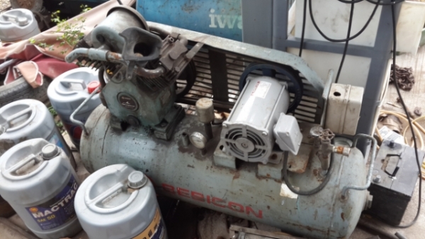 ขายปั้มลม HITACHI 3 แรงเพิ่งมาจากญี่ปุ่น