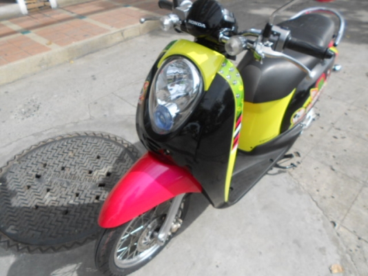 Honda-Scoopy i 110cc ปี 2555ดเครื่องเนียนมากครับ สภาพมือ 1 ครับ