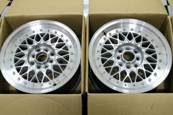 ขายล้อ BRS ขอบ 15 ล้อแท้ Japan 4รู100กับ114.3 กว้าง 7 ออฟ 20