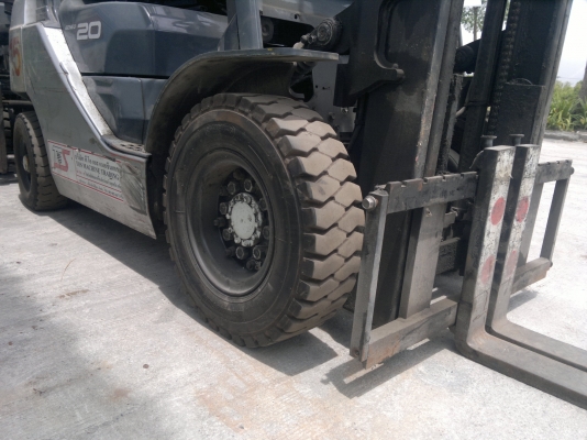 ขายรถฟอร์คลีฟท์ติดแก๊ส NISSAN NL01A15 เสา3 เมตรออโต้ งาสไล้ด์ได้ปี2004 รถนอกนำเข้า ติดต่อมานะ 085-9049669