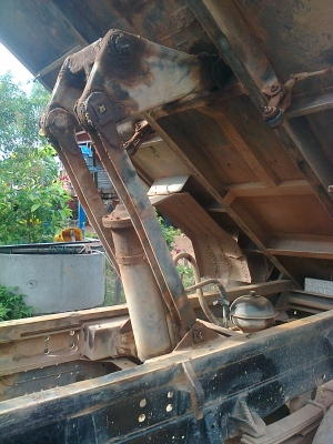 ขายหกล้อดั๊มisuzu NPR59L