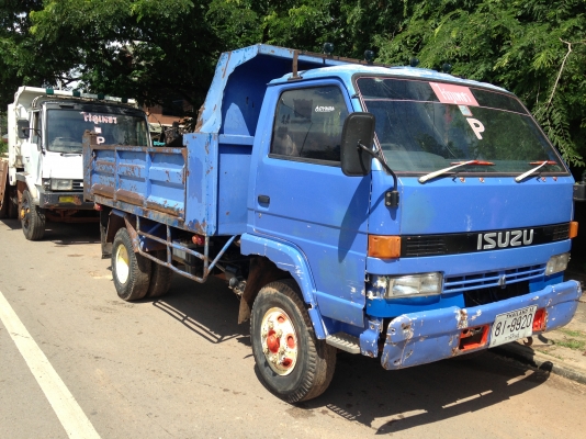 รถ 6 ล้อ ดั้ม ISUZU  NRR 32D 195แรง สภาพสวย พร้อมใช้ จัดไฟแนนท์ได้เลยครับ