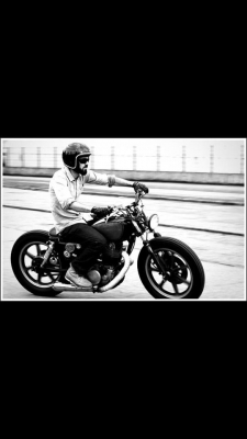 ขาย sxโอสคูล เครื่องsr400 แนวๆทะเบียนโครงแท้ๆราคา45000ขี่กลับได้เลยเครื่องแห้งมาก  สนใจติดต่อ 091-819038 ต่อรองได้ครับ