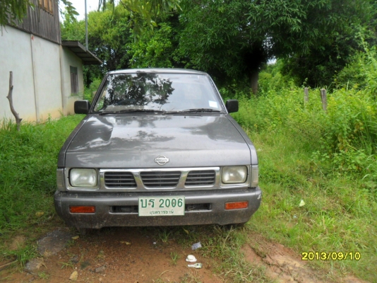 ขายนิสสันบิ๊กเอ็มจอเหลี่ยม