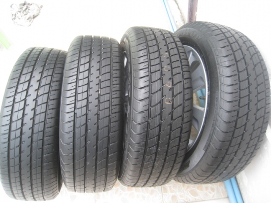 ขายล้อแม็ก Toyota vios ป้ายแดง 15"x5.5" et45 4รู100 + ยางปี13 สนใจติดต่อเล็กคลองสามครับ (081-3747940)