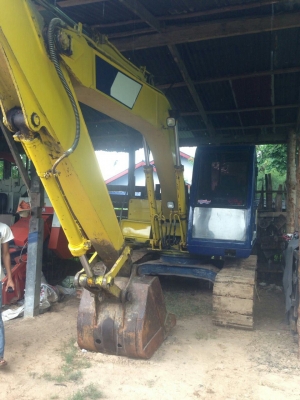 ขาย แบคโฮ สภาพดี KOBELCO MARK III SK-120  เครื่องเดิมปั๊มเดิม ไม่โหลด  แอร์เย็น บูมอาร์มสวยไม่ปะไม่ดาม ช่วงล่างเอวแน่นดี โรลเลอร์โซ่บูทใบแทรกสภาพดี  พร้อมใช้ พร้อมลุยงาน เอกสารสัญญาซื้อขาย ราคาต่อรองได้เด้อ พี่น้องครับ