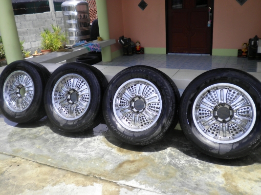 แม็ก18ถูกๆ6รู139ไม่ดุ้ง 4WD 2WD ได้ 265/60/18แถมยาง2ชุด