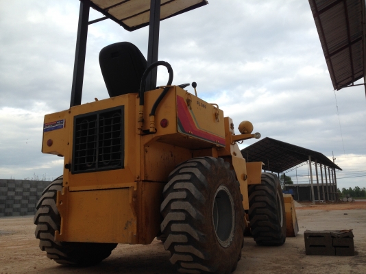 ขายรถตักเล็ก ครึ่งคิว แรงดี คล่องตัว แอวอ่อน