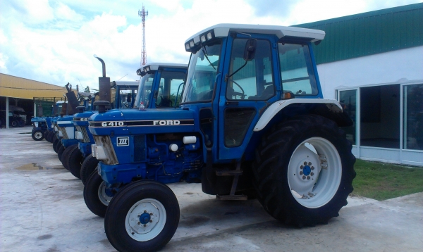 รถไถฟอร์ด 6410 เพลาเดียวห้องเก๋ง ขายเพียง 450,000 บาทเท่านั้น รถไถฟอร์ด 6410 เพลาเดียวห้องเก๋ง ขายเพียง 450,000 บาทเท่านั้น