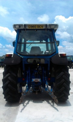 รถไถฟอร์ด 6410 เพลาเดียวห้องเก๋ง ขายเพียง 450,000 บาทเท่านั้น รถไถฟอร์ด 6410 เพลาเดียวห้องเก๋ง ขายเพียง 450,000 บาทเท่านั้น