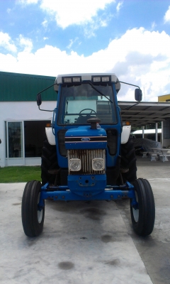 รถไถฟอร์ด 6410 เพลาเดียวห้องเก๋ง ขายเพียง 450,000 บาทเท่านั้น รถไถฟอร์ด 6410 เพลาเดียวห้องเก๋ง ขายเพียง 450,000 บาทเท่านั้น