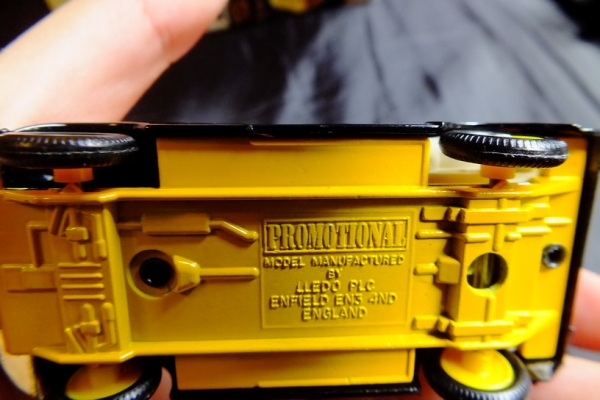 ขายเหมาหมดแล้วค่ะ ขอบคุณค่ะ ขออนุญาติขายโมเดลรถโบราณเก่าเก็บสะสม ของอังกฤษค่ะ ราคา 350 บาททุกคันค่ัะ ขายเหมาหมดแล้วค่ะ ขอบคุณค่ะ ขออนุญาติขายโมเดลรถโบราณเก่าเก็บสะสม ของอังกฤษค่ะ ราคา 350 บาททุกคันค่ัะ