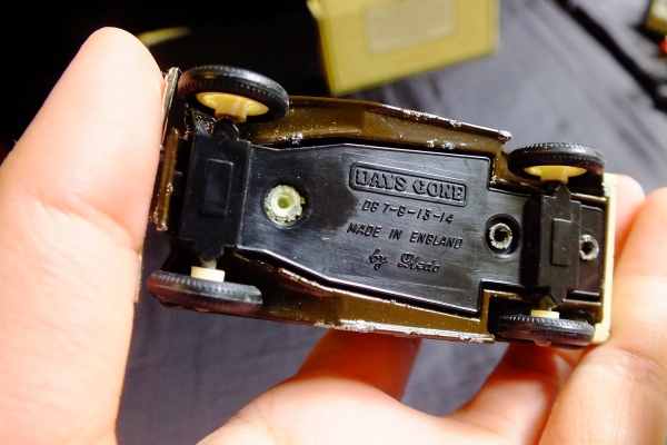 ขายเหมาหมดแล้วค่ะ ขอบคุณค่ะ ขออนุญาติขายโมเดลรถโบราณเก่าเก็บสะสม ของอังกฤษค่ะ ราคา 350 บาททุกคันค่ัะ ขายเหมาหมดแล้วค่ะ ขอบคุณค่ะ ขออนุญาติขายโมเดลรถโบราณเก่าเก็บสะสม ของอังกฤษค่ะ ราคา 350 บาททุกคันค่ัะ