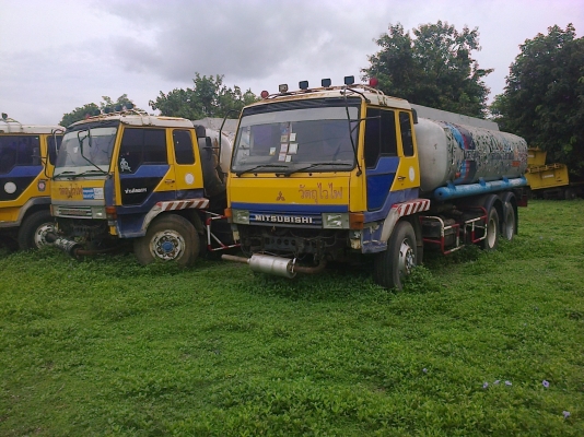 ขาย รถบรรทุกสิบล้อ