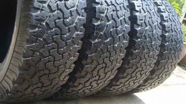 ขายยาง BF Goodrich Allterrain 265 70 r16 ปี10