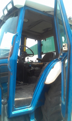 รถไถฟอร์ดเพลาเดียว 6610 เกียร์ข้าง 430,000 บาท