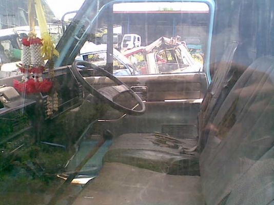 ขายหัวเก๋งอีซูซุ NKR หัวเก่ายกลง มีหูช้าง ขายถูกตามสภาพ เอาไปเก็บงานอีกหน่อย ขายหัวเก๋งอีซูซุ NKR หัวเก่ายกลง มีหูช้าง ขายถูกตามสภาพ เอาไปเก็บงานอีกหน่อย