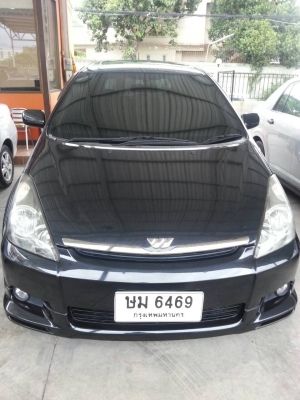 TOYOTA WISH 2.0Q LIMITED  สวยสภาพเยี่ยม ออกรถฟรีดาวน์