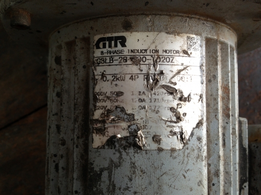 ขายมอเตอร์เกียร์ GTR 1/4 HP. 220 V 3สาย อัตราทด 1:200 เฉลี่ยเพลาออก 6 รอบต่อนาที โดยประมาณ สภาพสวย วิ่งนิ่ม พร้อมใช้งาน ยินดีแปลงไฟให้เป็น 380 V หรือจะต่อพ่วง คอนเดนเซอร์ เพื่อใช้ไฟบ้านก็ได้ครับ ขายมอเตอร์เกียร์ GTR 1/4 HP. 220 V 3สาย อัตราทด 1:200 เฉลี่ยเพลาออก 6 รอบต่อนาที โดยประมาณ สภาพสวย วิ่งนิ่ม พร้อมใช้งาน ยินดีแปลงไฟให้เป็น 380 V หรือจะต่อพ่วง คอนเดนเซอร์ เพื่อใช้ไฟบ้านก็ได้ครับ