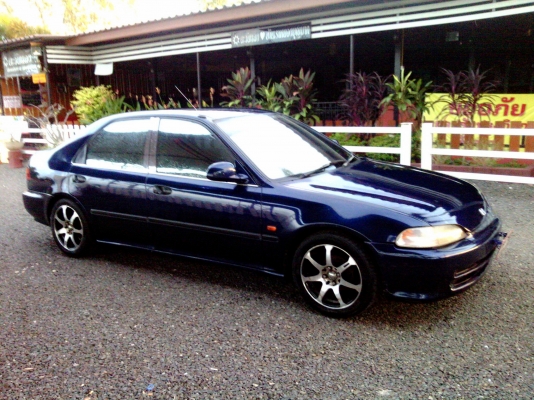 ขาย Honda civic เตารีด4ประตู เกียร์ธรรมดา ขาย Honda civic เตารีด4ประตู เกียร์ธรรมดา