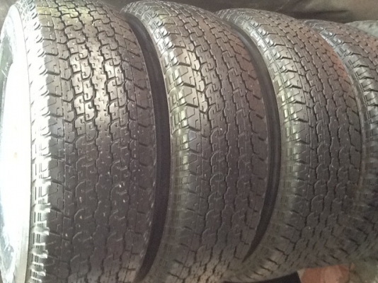 ขายล้อวีโก้พรีรันเนอร์ตัวใหม่ 6 รู ขอบ15 พร้อมยาง ....... สวยๆ เชิญครับ