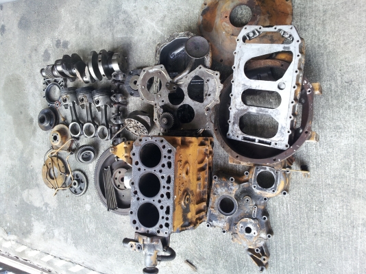 ฝากขาย อะไหล่เครื่อง 3D78 เครื่อง3สูบ KOMATSU ฝากขาย อะไหล่เครื่อง 3D78 เครื่อง3สูบ KOMATSU