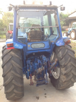 ขายรถไถ Ford7910 นำเข้าไม่เคยผ่านงานในประเทศ ราคาไม่แพง