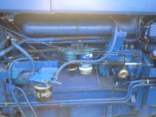 ขายรถไถ Ford7910 นำเข้าไม่เคยผ่านงานในประเทศ ราคาไม่แพง