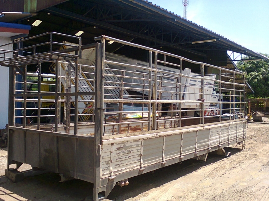 กระบะคาร์โก้ มีคอก 6 ล้อ ยาว 6 เมตร ขายถูกๆๆๆ