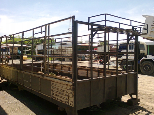 กระบะคาร์โก้ มีคอก 6 ล้อ ยาว 6 เมตร ขายถูกๆๆๆ