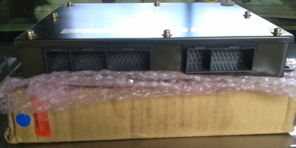 ขายกล่องคอมพิวเตอร์ใหม่ของ CAT, Komatsu, Mitsubishi ขายกล่องคอมพิวเตอร์ใหม่ของ CAT, Komatsu, Mitsubishi