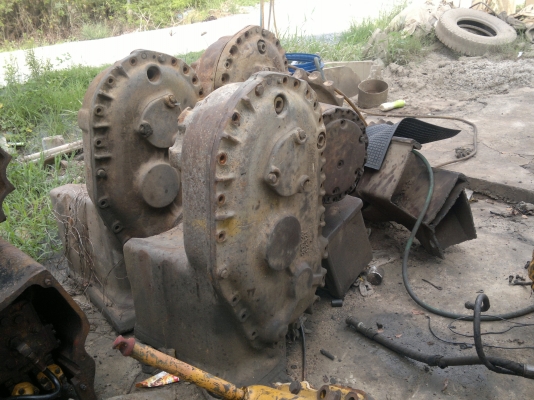 ขายครับ ตัวเดิน KOMATSU PC200-1 กับ PC200-2 สภาพสวย