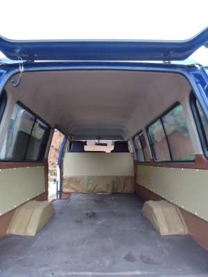 รถตู้ ISUZU BUDDY 2.5 หลังคาสูง  ปี 2537 โทร-082-8923611