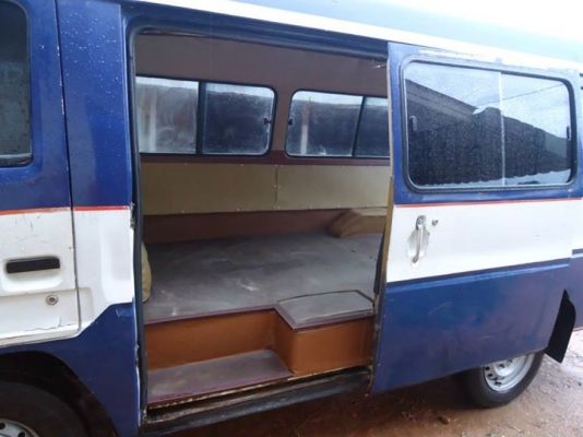 รถตู้ ISUZU BUDDY 2.5 หลังคาสูง  ปี 2537 โทร-082-8923611