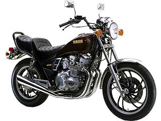 ขายyamaha xj 400 สภาพเดิมทุกชิ้นพร้อมโอนขนส่ง 67000บาท