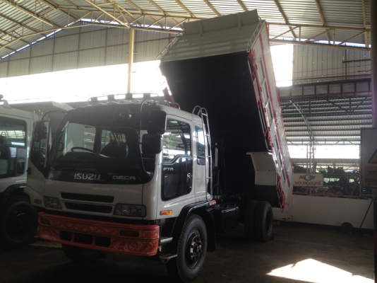 เหลืออีกหลายคันครับ สภาพป้ายแดง DECA 6 ล้อ ดั้มเครื่อง 6HK1 สภาพสวยมากทำใหม่ทั้งคันพร้อมทะเบียนกระบะดั้มคอกสูงเหมือนใหม่มีเล่มทะเบียนพร้อมเรียบร้อย สนใจเข้ามาเลยครับราคาไม่ใช่ปัญหาขอแค่เข้ามาหรือโทรมาคุยได้เลยครับ เหลืออีกหลายคันครับ สภาพป้ายแดง DECA 6 ล้อ ดั้มเครื่อง 6HK1 สภาพสวยมากทำใหม่ทั้งคันพร้อมทะเบียนกระบะดั้มคอกสูงเหมือนใหม่มีเล่มทะเบียนพร้อมเรียบร้อย สนใจเข้ามาเลยครับราคาไม่ใช่ปัญหาขอแค่เข้ามาหรือโทรมาคุยได้เลยครับ