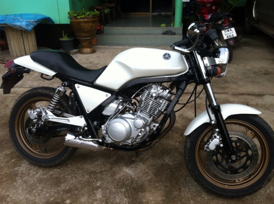 ขายรถมอไซค์บิ๊กไบค์ YAMAHA SR-X 400