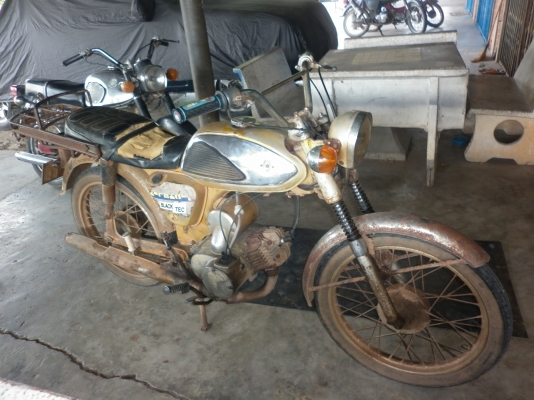 ขายเหมา k125 m1, A-100,yl2 สามคัน 40,000 ขายเหมา k125 m1, A-100,yl2 สามคัน 40,000