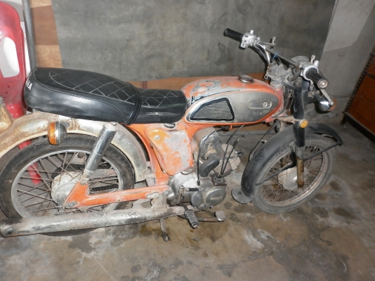 ขายเหมา k125 m1, A-100,yl2 สามคัน 40,000 ขายเหมา k125 m1, A-100,yl2 สามคัน 40,000