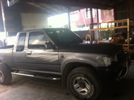 ขายรถ toyota 4x4  โจ  086-3366591