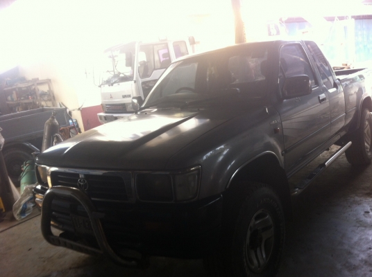 ขายรถ toyota 4x4  โจ  086-3366591